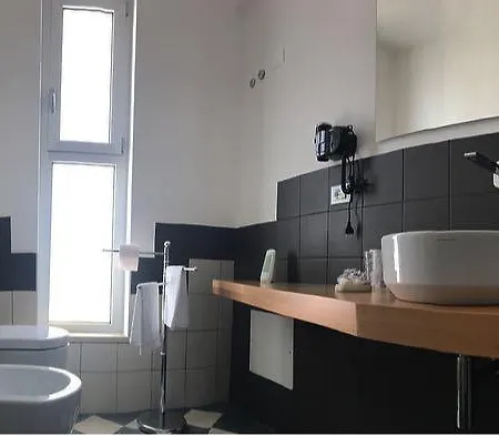 Corte Sveva Nocleg ze śniadaniem 4*